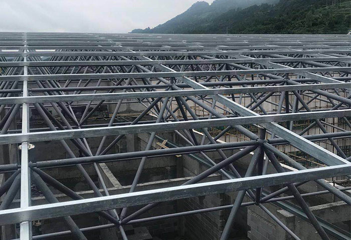 果洛学校艺体楼网架
